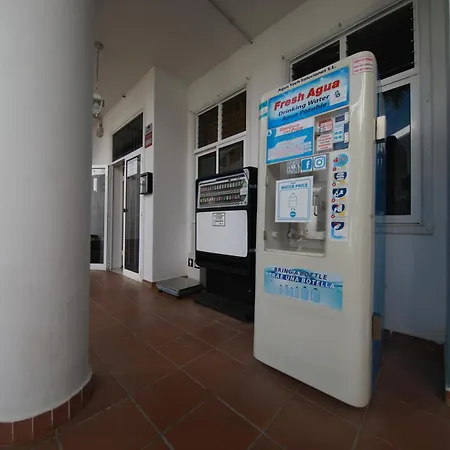 Island Village Heights Apartament