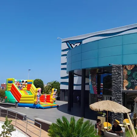 Island Village Heights Apartamento *