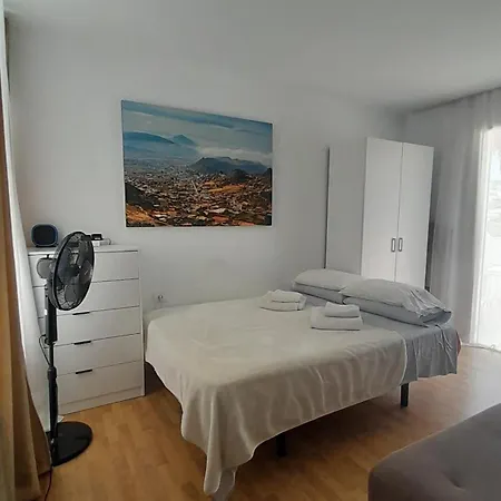 Island Village Heights Διαμέρισμα